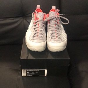 Nike Foamposites “Grey Yeezy” size 11